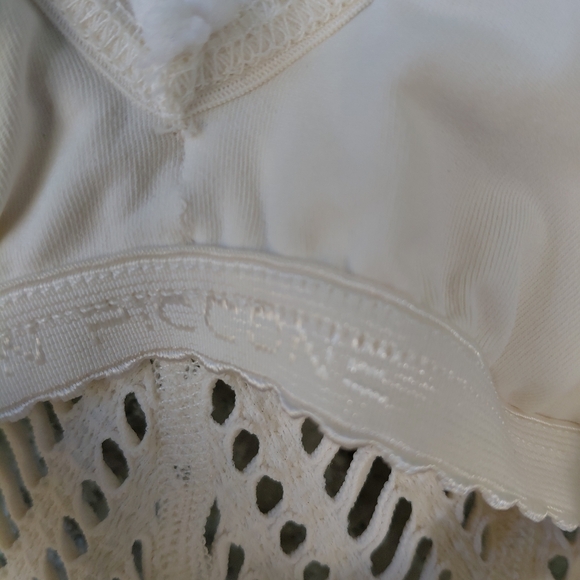 ROBIN PICCONE - Picture 10 of 12